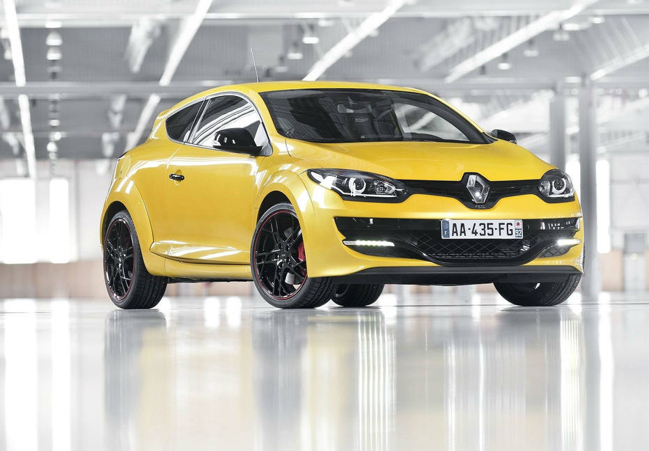 RENAULT MEGANE RS A Renault bem que trouxe alguns carros, tentou, considerou, mas não trouxe o Megane RS para o Brasil. Prestes a gangar uma nova geração, o hatch esportivo faria todo sentido aqui para brigar com o Volkswagen Golf GTI. Seu motor é um 2.0 turbo de 265 cv com câmbio manual de seis marchas e diferencial com bloqueio eletrônico Foto: DIVULGAÇÃO