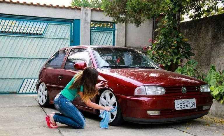 Curte carros rebaixados? Então fique por dentro da lei - De carona