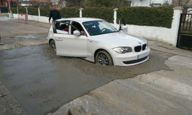 bmw-stuck-fresh-cement-1