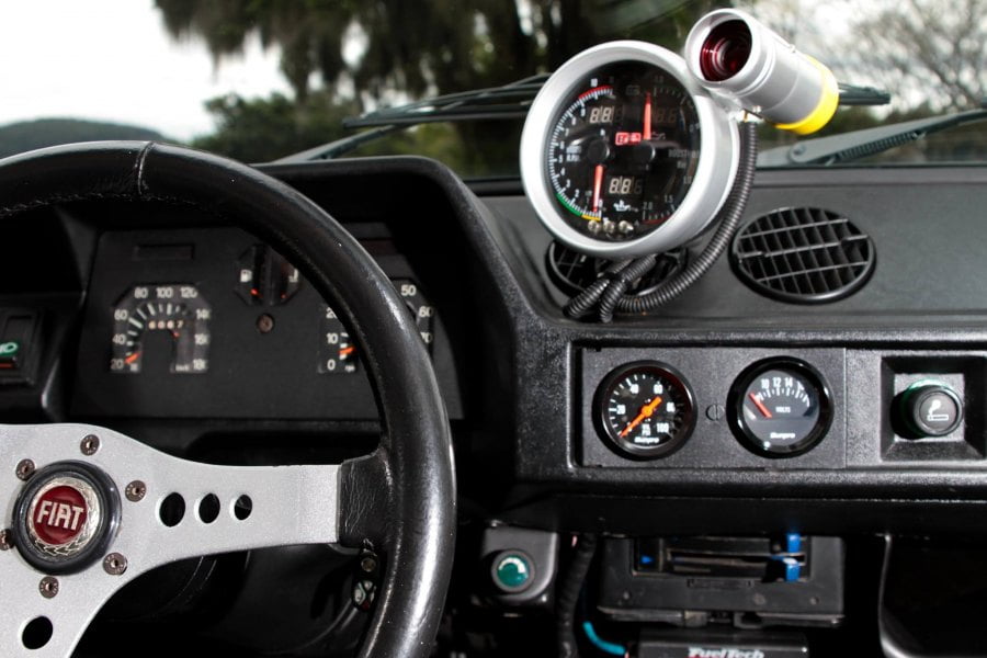 interior-Fiat-147-Turbo-carangoweb