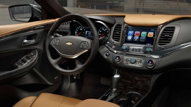 2017-chevrolet-impala-interior-dashboard-lcd-screen