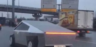 Já tem réplica idêntica do Cybertruck da Tesla circulando pela Rússia