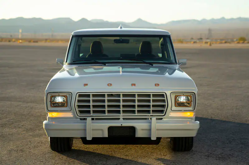 All electric Ford F 100 Eluminator concept truck 02 800
