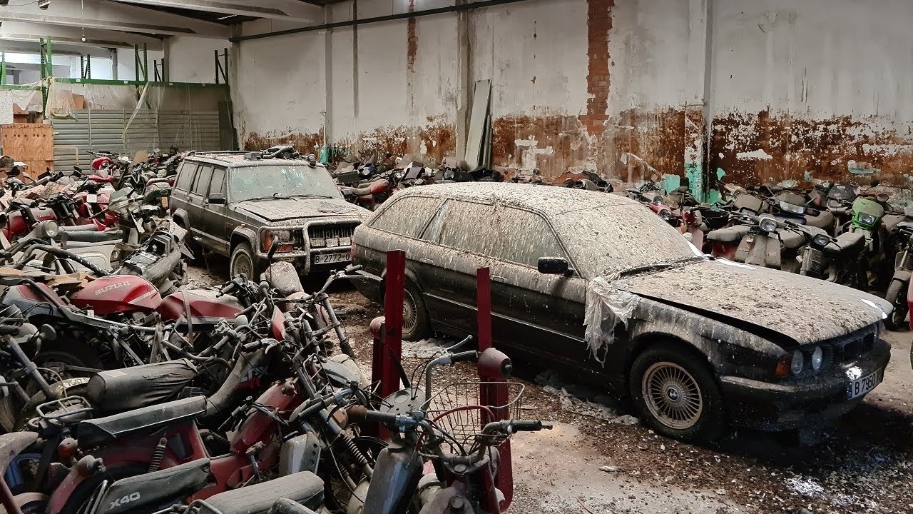 Incrível coleção de Carros Antigos encontrados abandonados em oficina / Foto reprodução / Restaurações M539