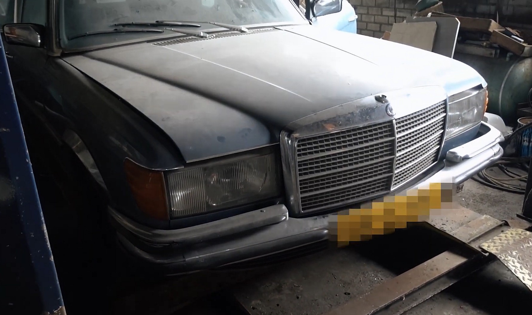 abandoned warehouse hides big stash of classic cars including mercs and bmws 4