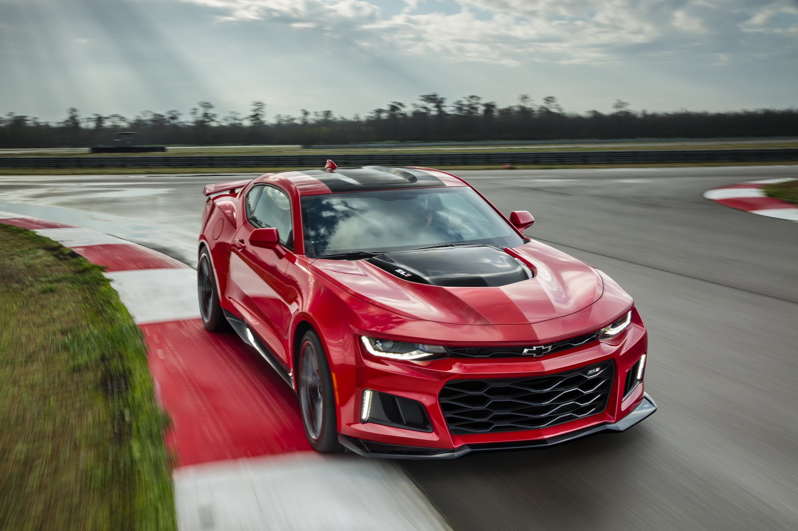 what if chevrolet used its muscle car know how to make an el camaro 4