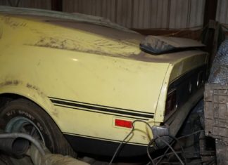 1971 ford mustang boss 351 that spent 46 years in a barn is a rat infested survivor 3