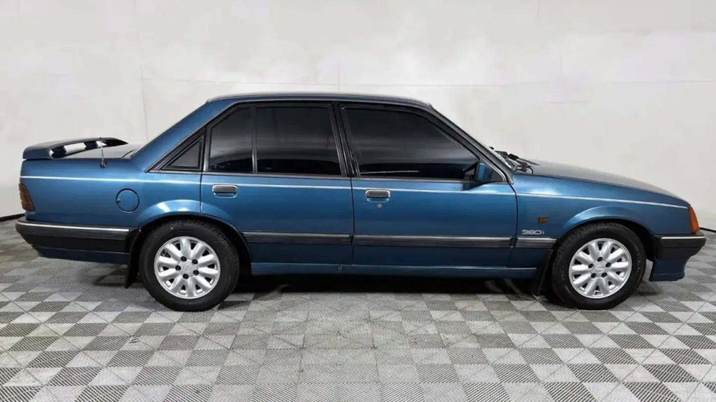 Opel Rekord 1991i / Foto: WeBuyCars