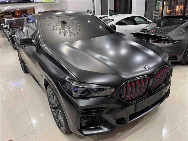 BMW X6 Black Vermilion / Foto: Irmara Motors