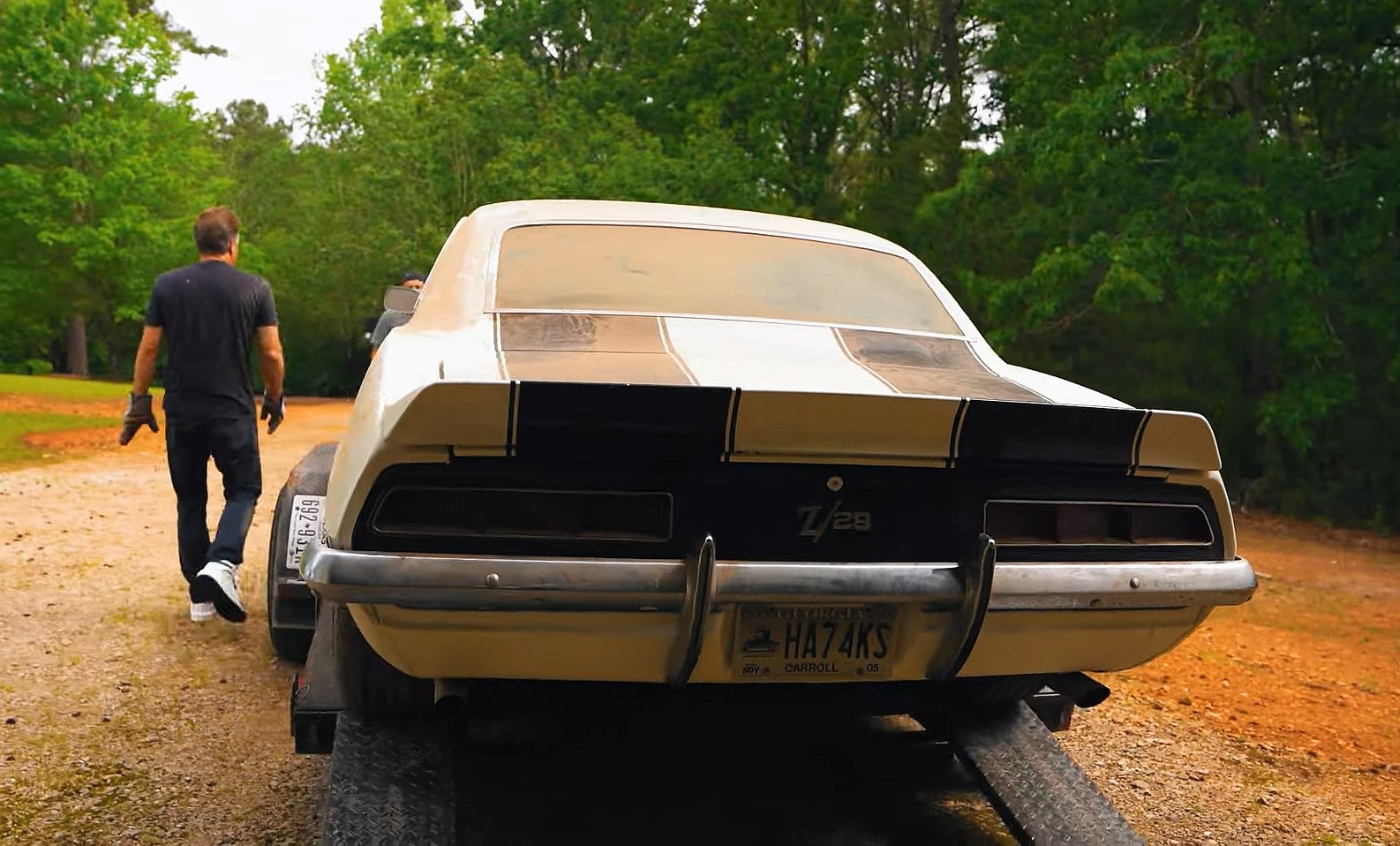 Chevrolet Camaro Z/28 barn find 1969 / Foto: Dennis Collins / Youtube