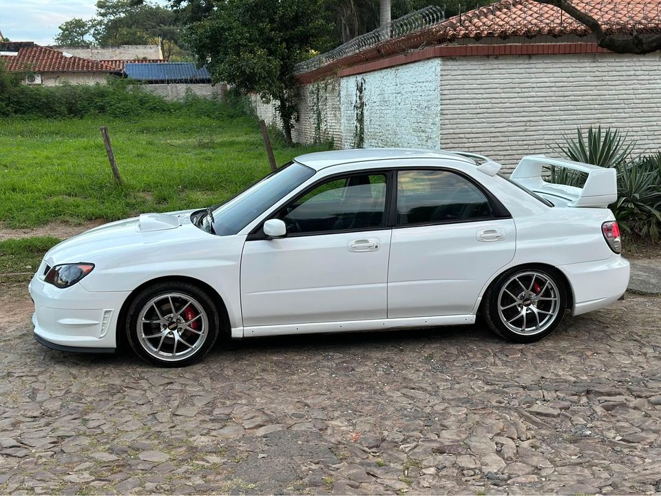 SUBARU IMPREZA 2006 / Foto reprodução / Facebook